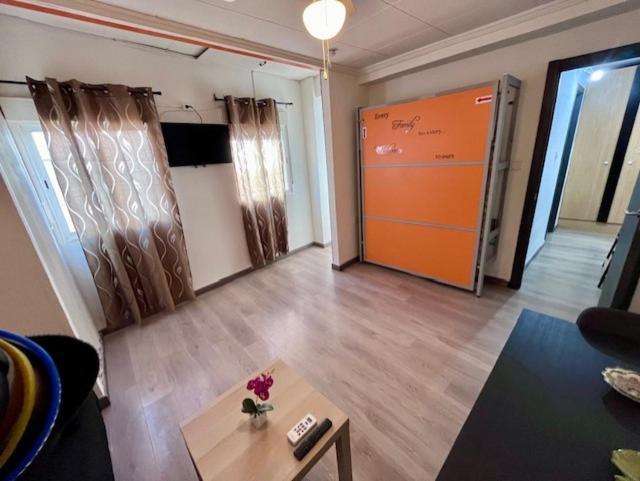 Loft Interior Y Tranquilo Petrer B Apartment Exterior photo
